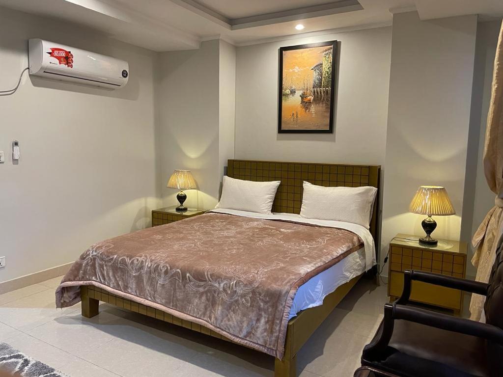 Apartament Marine Tower Rawalpindi Zewnętrze zdjęcie